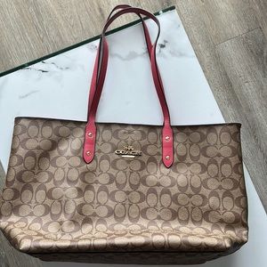 COACH City Tote In Pink